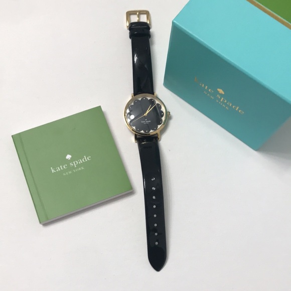 Kate Spade Scallop Watch - Picture 9 of 10